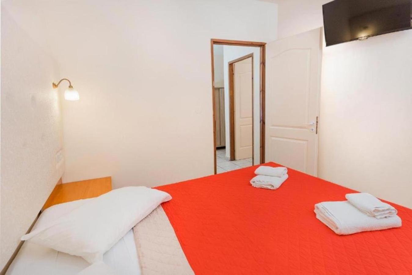Eri Beach & Village Hotel 헐소니소스 외부 사진