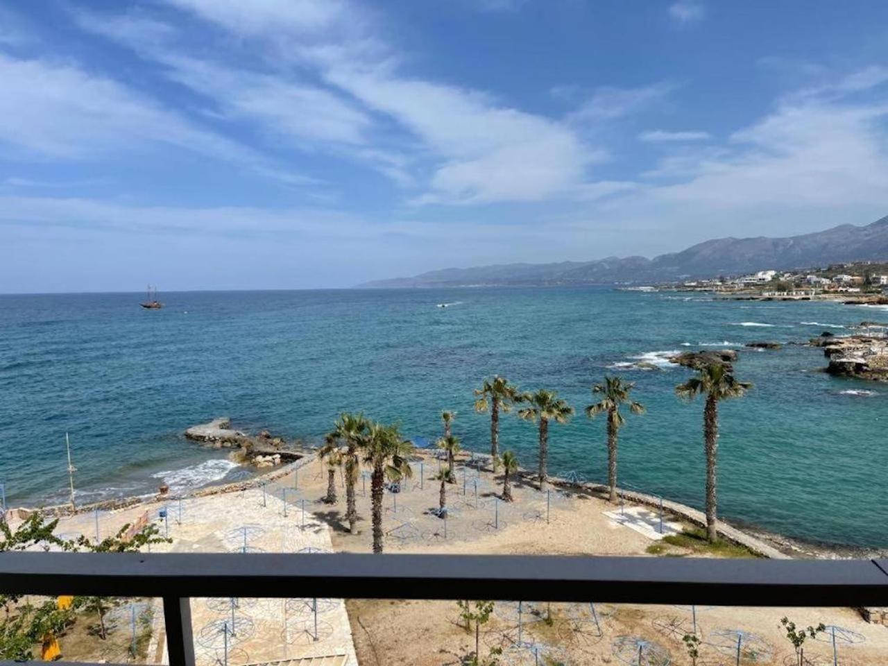 Eri Beach & Village Hotel 헐소니소스 외부 사진
