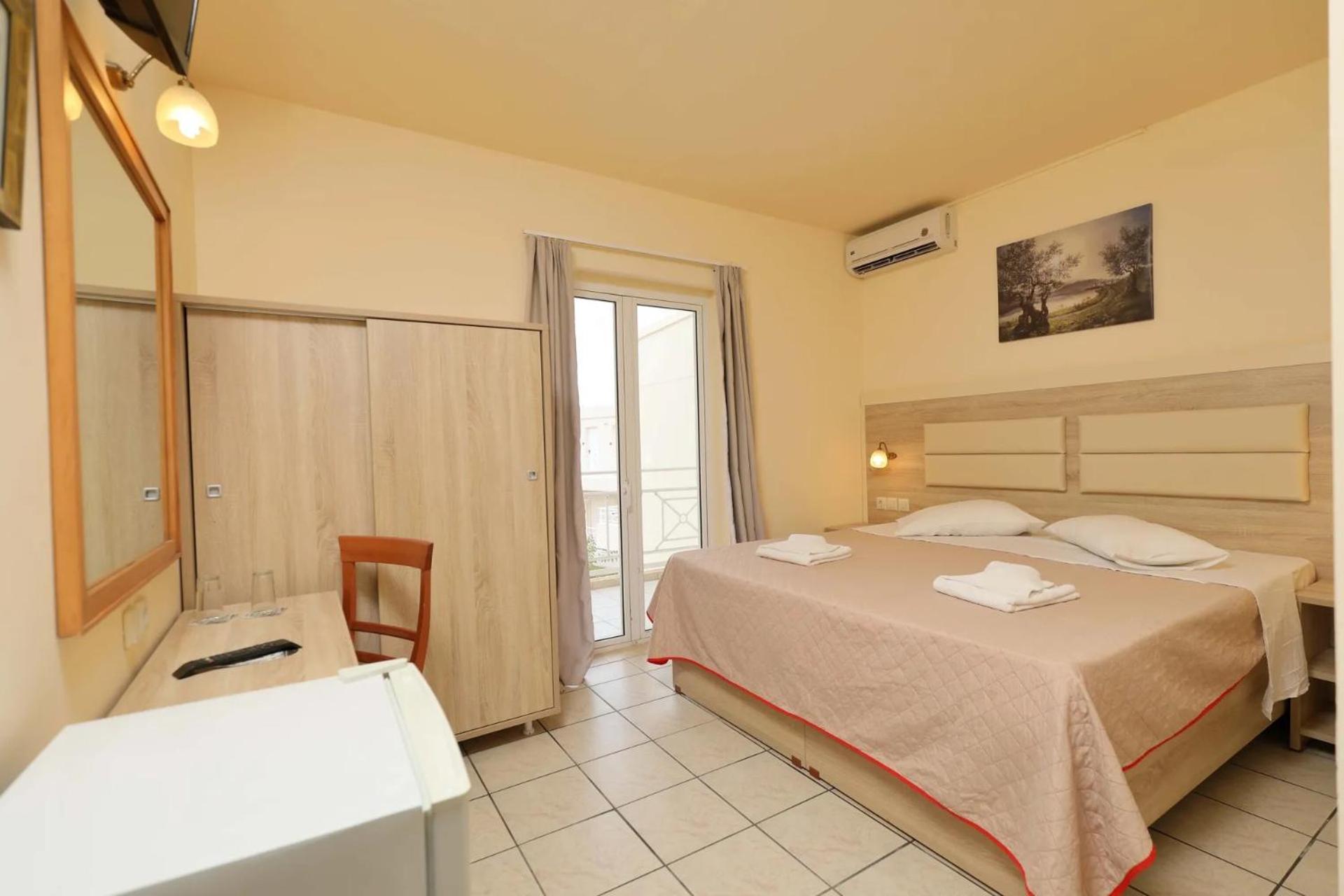 Eri Beach & Village Hotel 헐소니소스 외부 사진