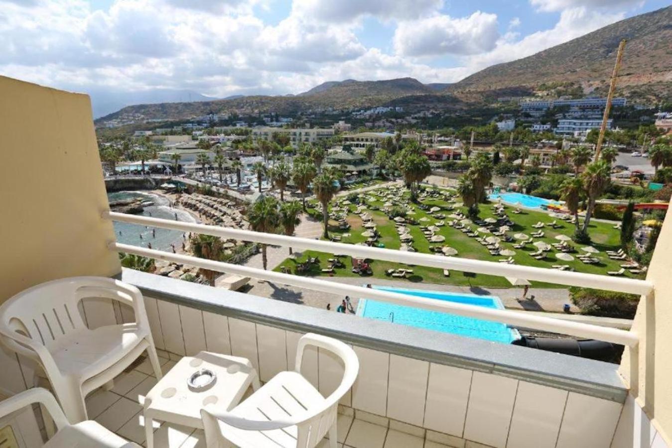Eri Beach & Village Hotel 헐소니소스 외부 사진