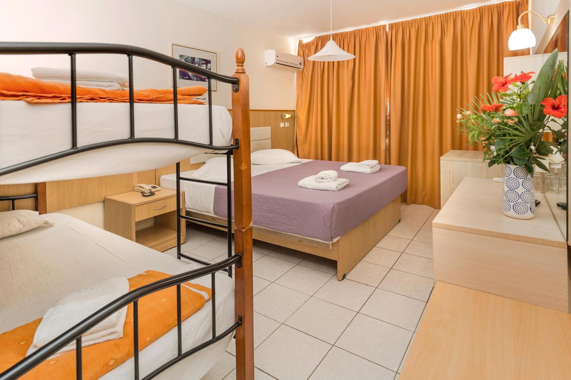 Eri Beach & Village Hotel 헐소니소스 외부 사진