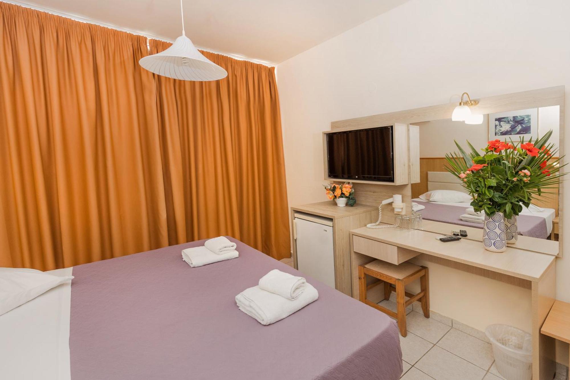 Eri Beach & Village Hotel 헐소니소스 외부 사진