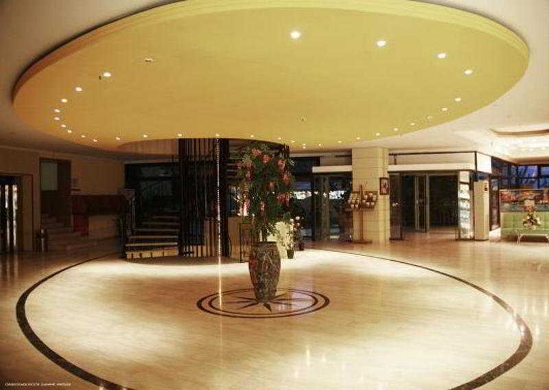 Eri Beach & Village Hotel 헐소니소스 외부 사진