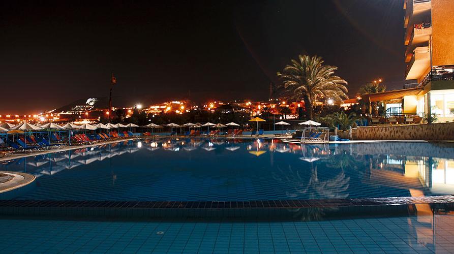 Eri Beach & Village Hotel 헐소니소스 외부 사진